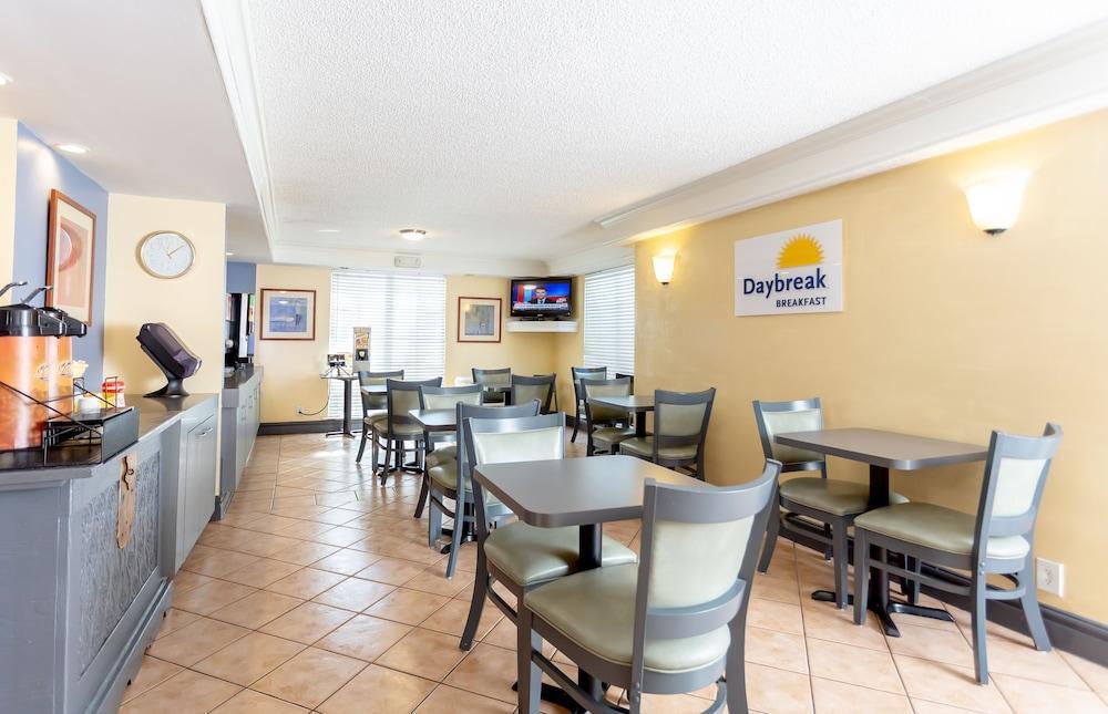 Days Inn By Wyndham Jacksonville Baymeadows Εξωτερικό φωτογραφία